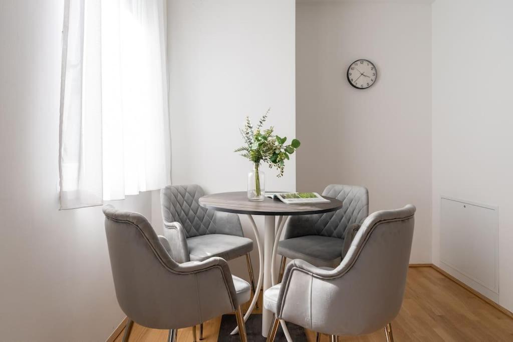 Sunny 1Br Home With Balcony By Hm Βιέννη Εξωτερικό φωτογραφία