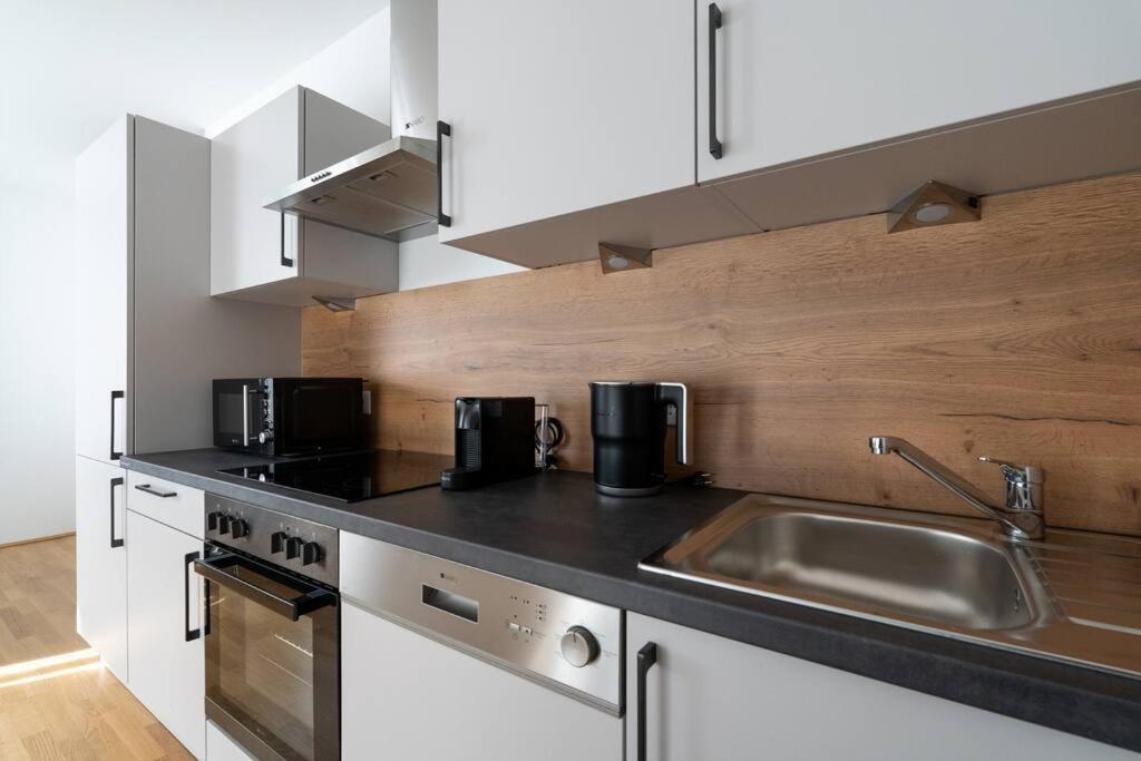 Sunny 1Br Home With Balcony By Hm Βιέννη Εξωτερικό φωτογραφία